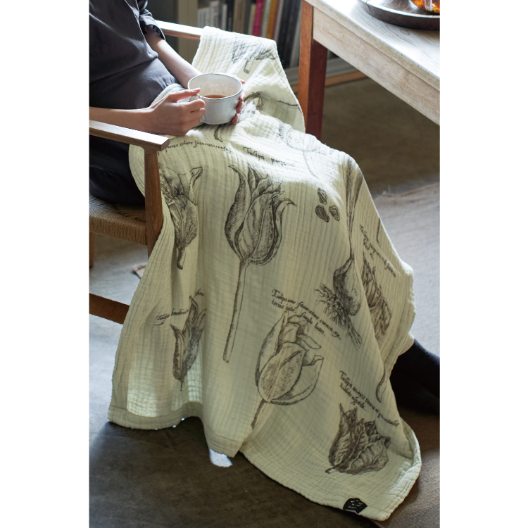 el:ment　ヴィンテージ植物画の世界を日常に　泉州で織り上げたコットン100％　ふんわり5重織りガーゼケット