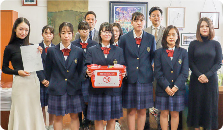 日本の学校へ、生理用品の提供を推進する「レッドボックスジャパン」