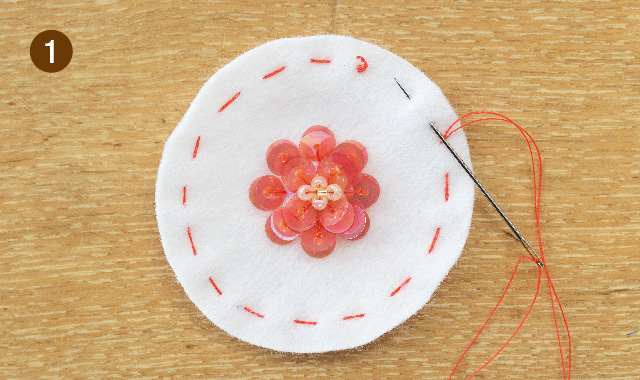 ビーズ刺繍のやり方 図案や縫い方のコツもご紹介 クチュリエブログ