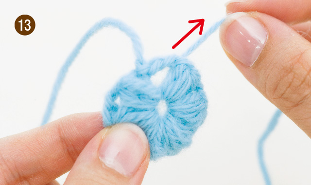 玉編みを編んでみよう（中長編み3目）「わ」の作り目から始める方法　手順13