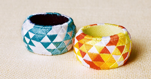 日本の四季を絹糸で描く　華やか加賀ゆびぬき
