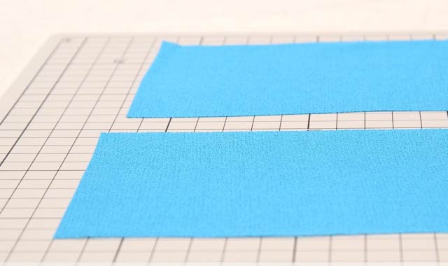 裁縫やつまみ細工のおともに♪布の裁断に便利なロータリーカッターの使い方 - クチュリエブログ