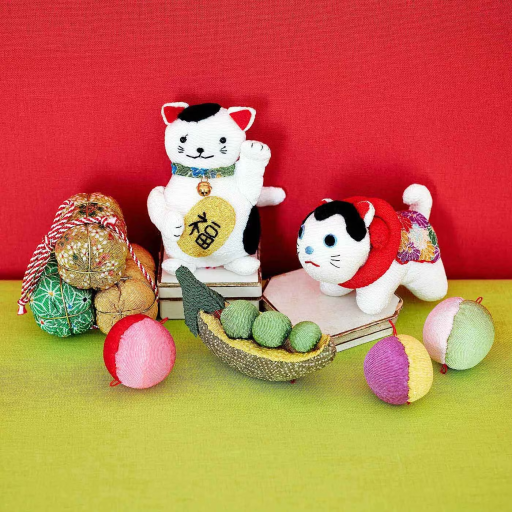 愛らしい干支のモチーフは取り外して、新しい一年を迎えるディスプレイとして