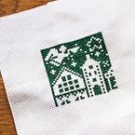 クチュリエ ミステリーSALにぴったり ラメ入りクロスステッチ布と刺しゅう糸セット〈緑〉