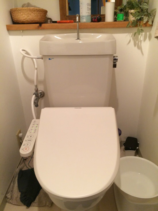 DIYでもできる！ウォシュレット付き水洗トイレの便座の取り換え