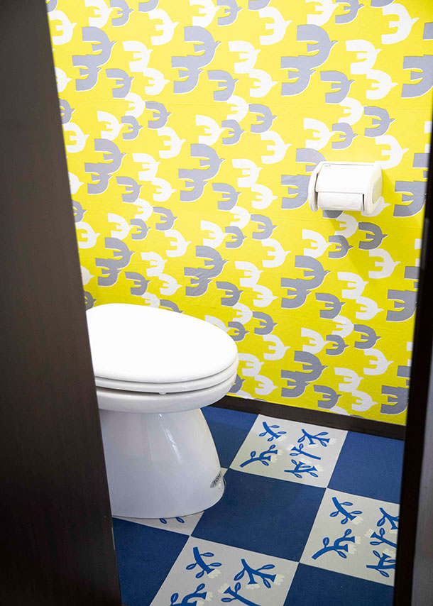 30 角壁紙シールで トイレの壁を北欧風にリメイク フェリシモ女子diy部ブログ
