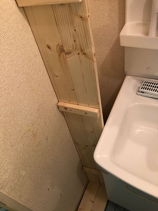 1 4 ワンバイフォー 材を組むだけ 洗面台横にピッタリの棚をつくってみた フェリシモ女子diy部ブログ 1 4 ワンバイフォー 材を組むだけ 洗面台横にピッタリの棚をつくってみた フェリシモ女子diy部ブログ