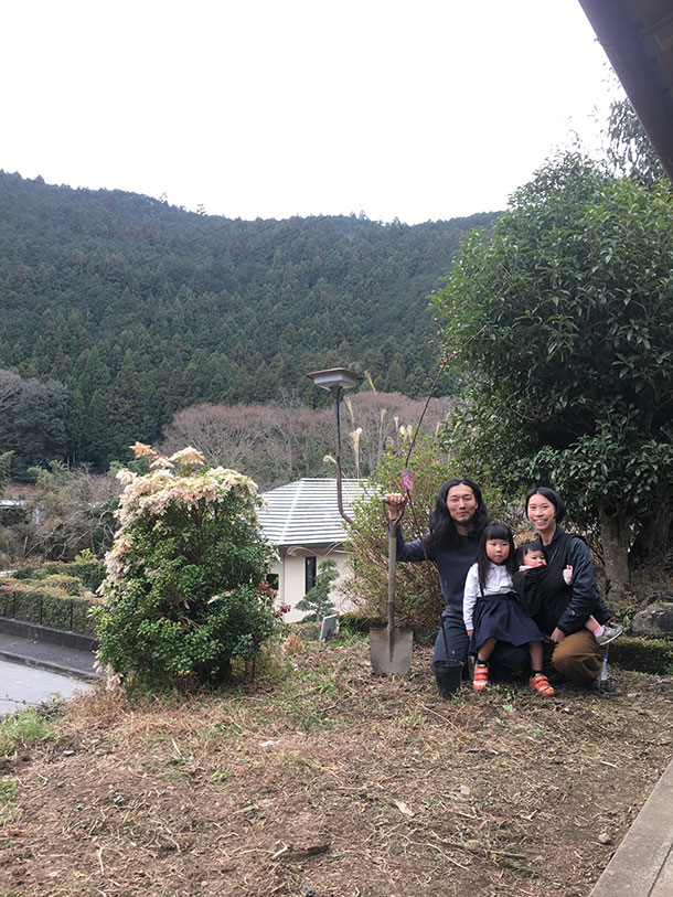 塩津さんは5歳の桜の木を見つけてきてくれました