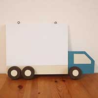 【子どもと暮らすDIY：その8】トラック型のお絵描きボード