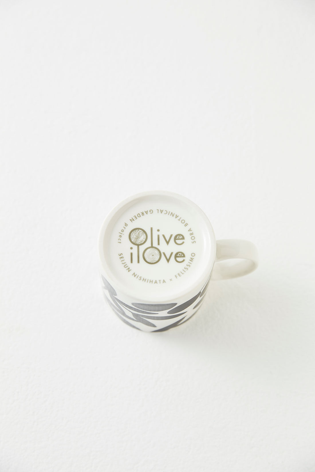 OliveilOve マグ ノワール