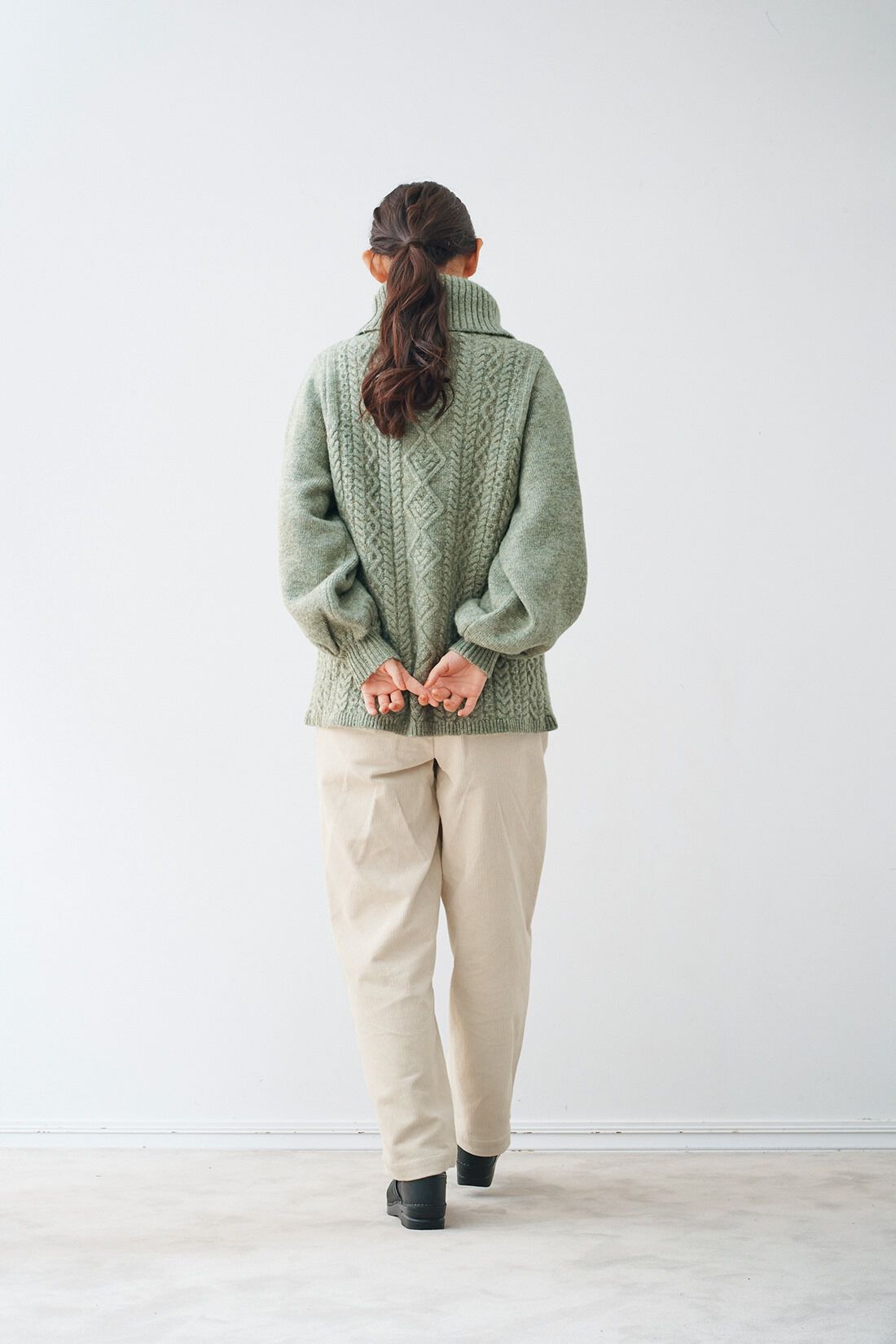 WEB限定お買い得商品|and myera　アランニットオフタートル