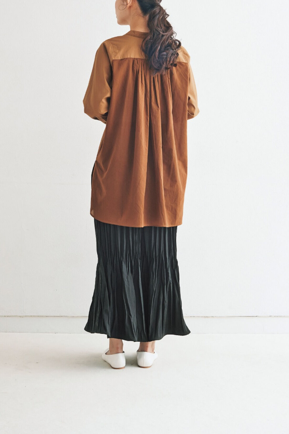 WEB限定お買い得商品|and myera 衿にリボンが付いたブラウス