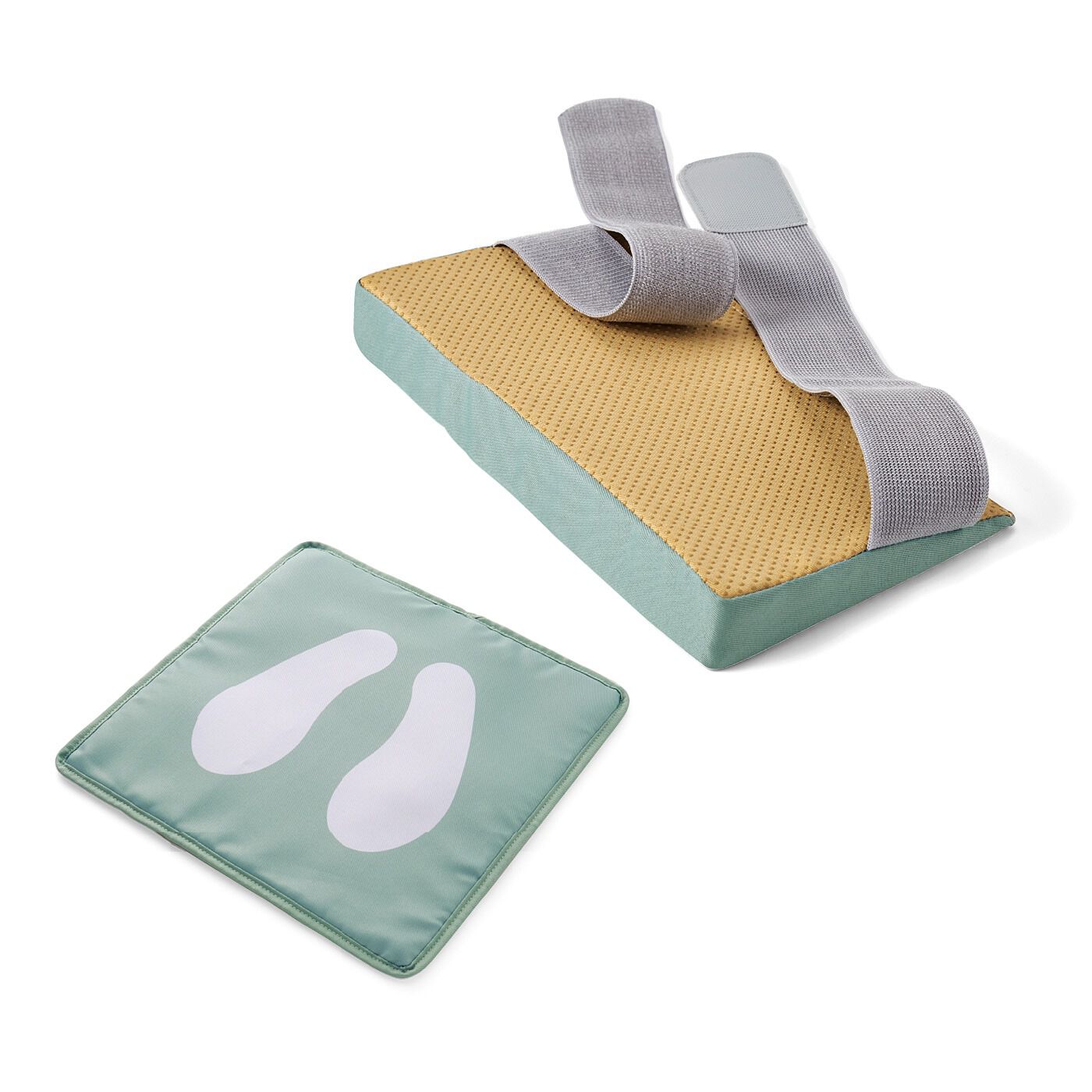 MonthlyBOX|LITALICO×CCP　3点で姿勢を支える！ 両面すべり止めクッション＆足もとマット
