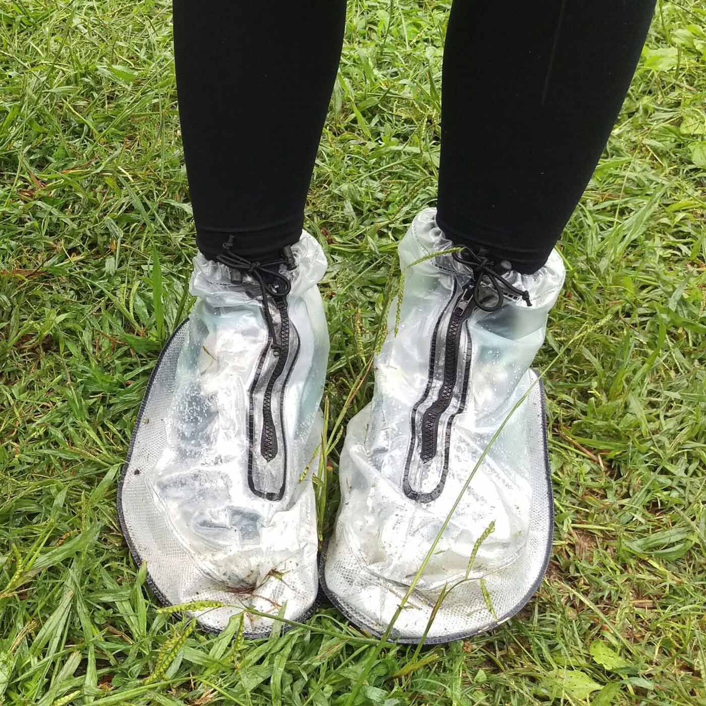 Real Stock|靴を雨や泥から守る　たたんで持ち歩けるシューズレインカバー〈透明〉|野外イベントでも活躍。