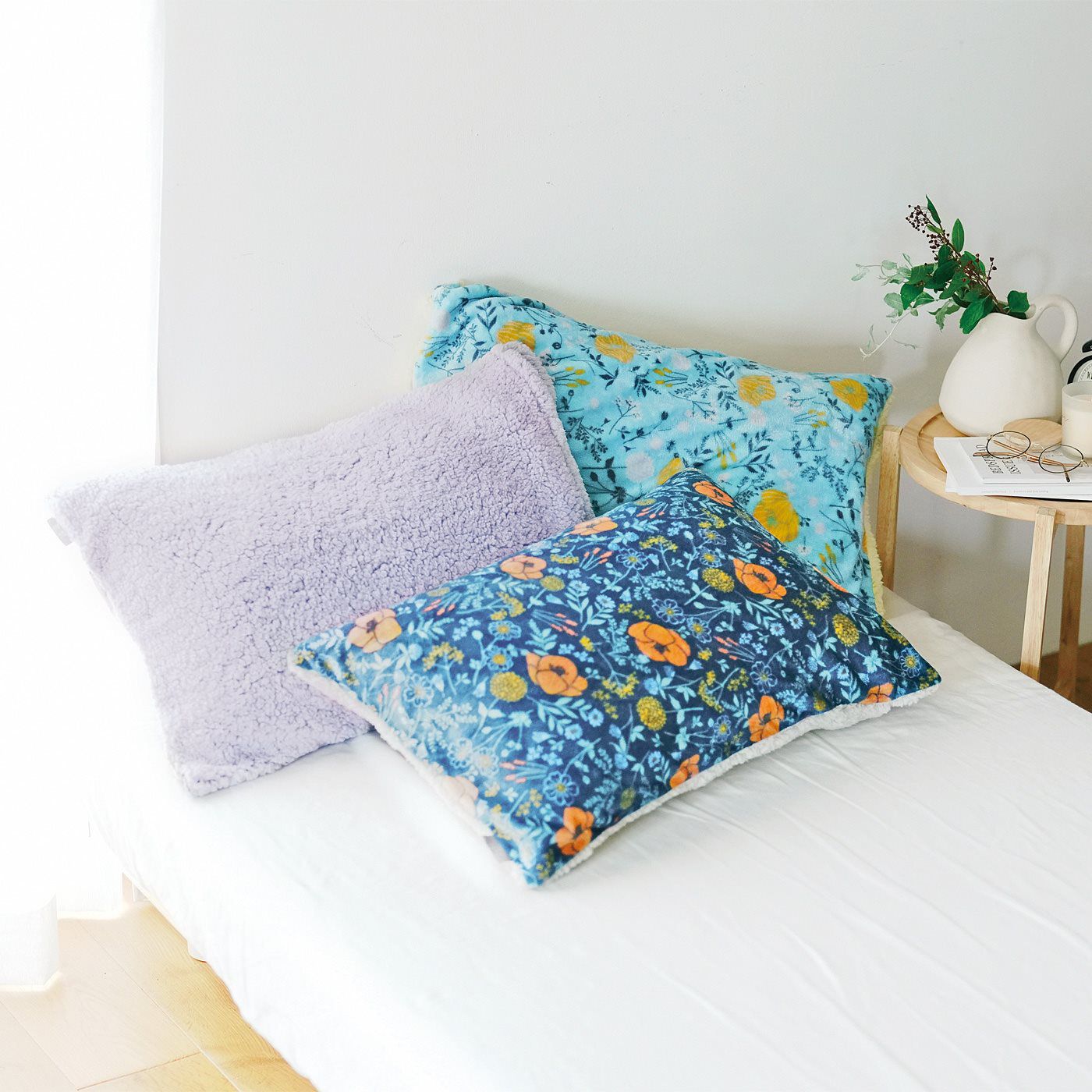 realstock [リアルストック]（Express BOX）|クーフゥ　眠りに至福の肌心地　ほかとろリバーシブル枕カバー〈木陰の花々〉〈ブルー〉