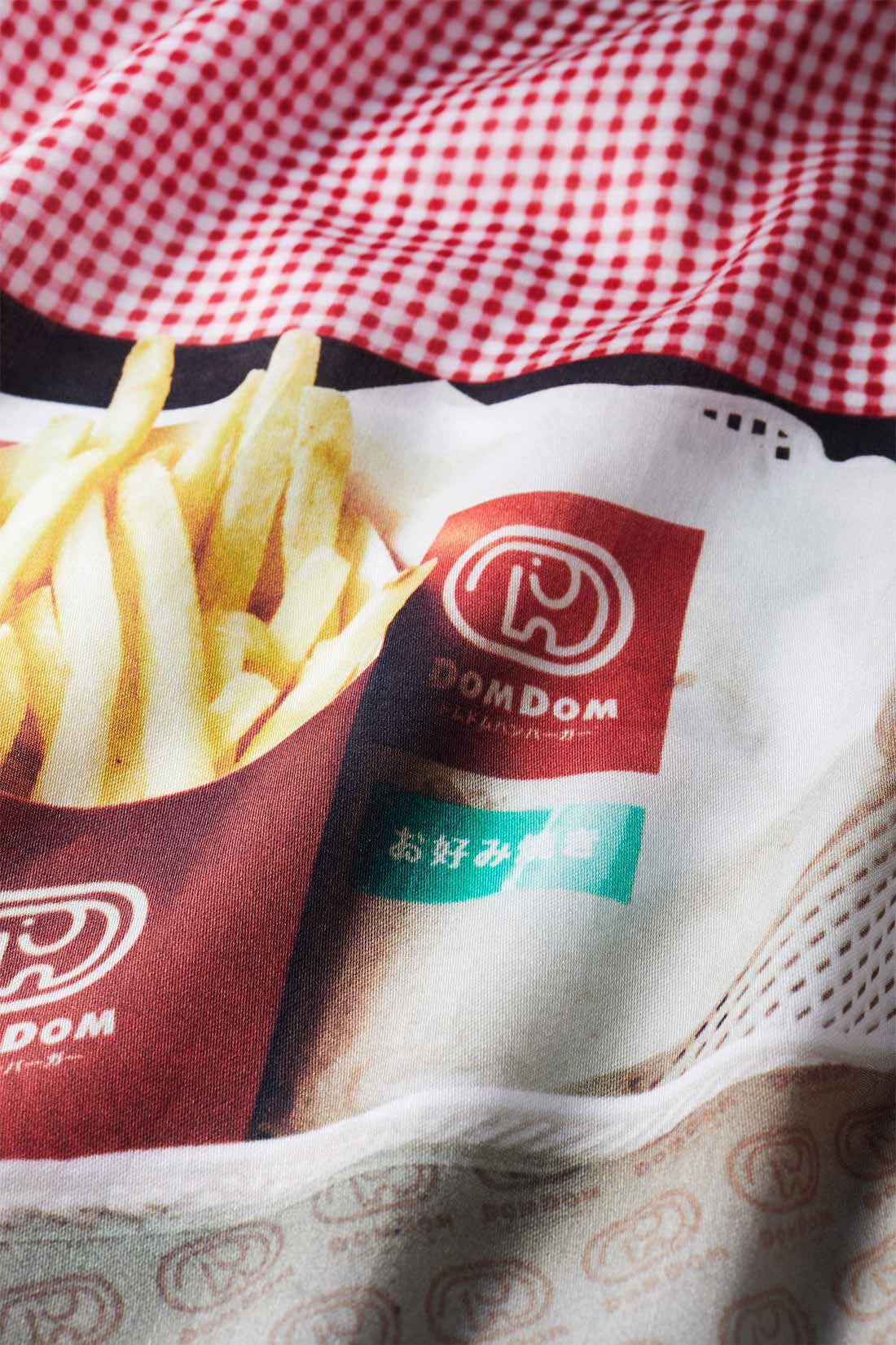 Real Stock|ドムドムハンバーガーコラボ　まるでお店にいる気分になれちゃう　ハンカチスカーフ〈アカ〉