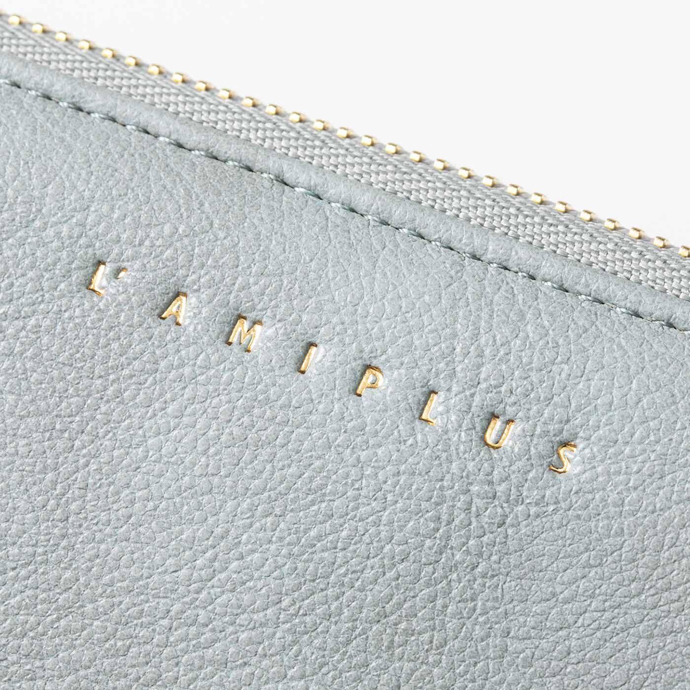 Real Stock|ラミプリュス　ひと目でわかる じゃばらのカードケースでスイスイ コインスルー長財布|ムラ感のある上品な合成皮革に箔押しのロゴがアクセント。