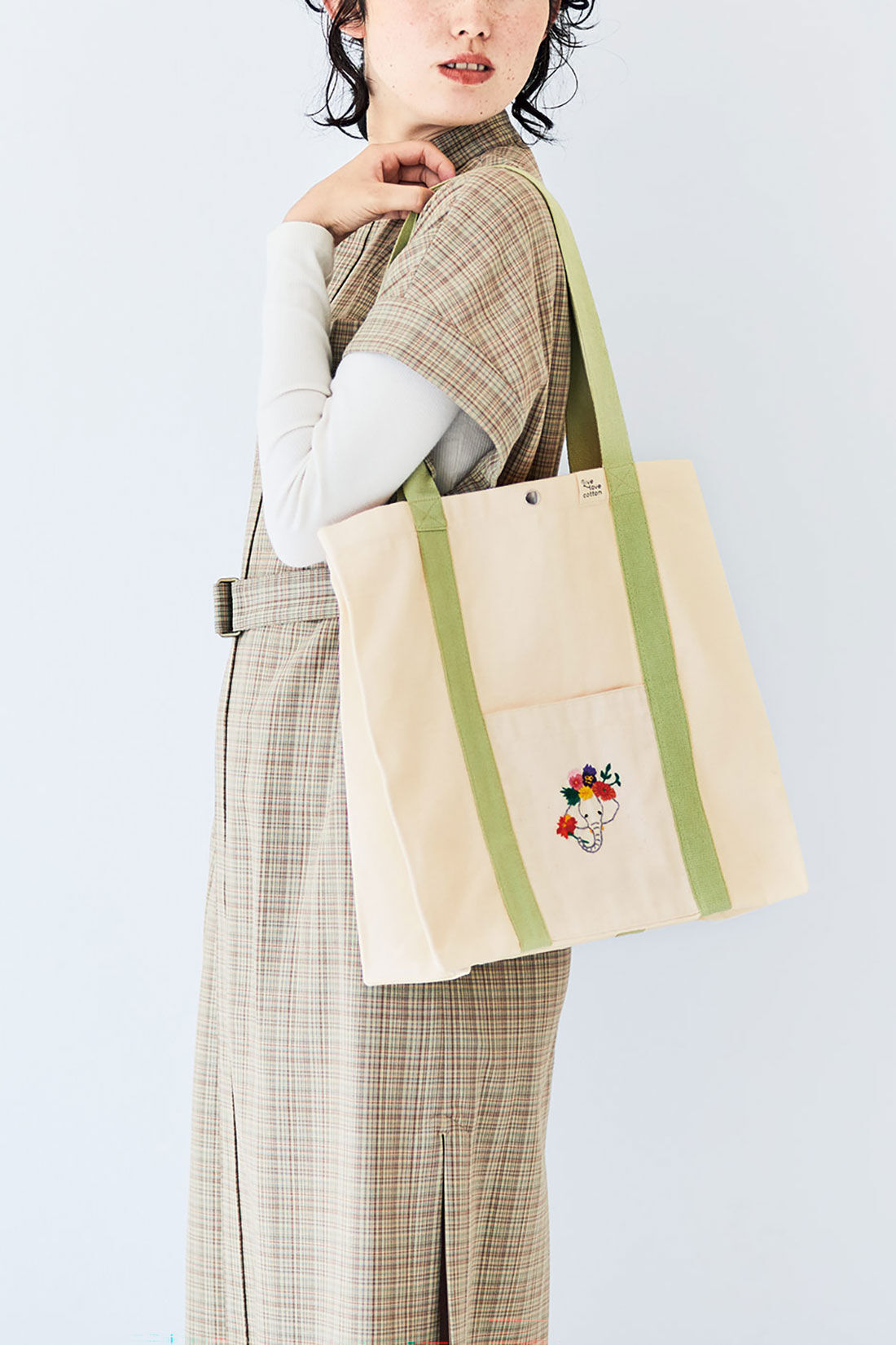 realstock [リアルストック]（Express BOX）|リブ イン コンフォート　Live love cotton project　お花を紡いで笑顔がつながる　象さん刺しゅうのトートバッグ