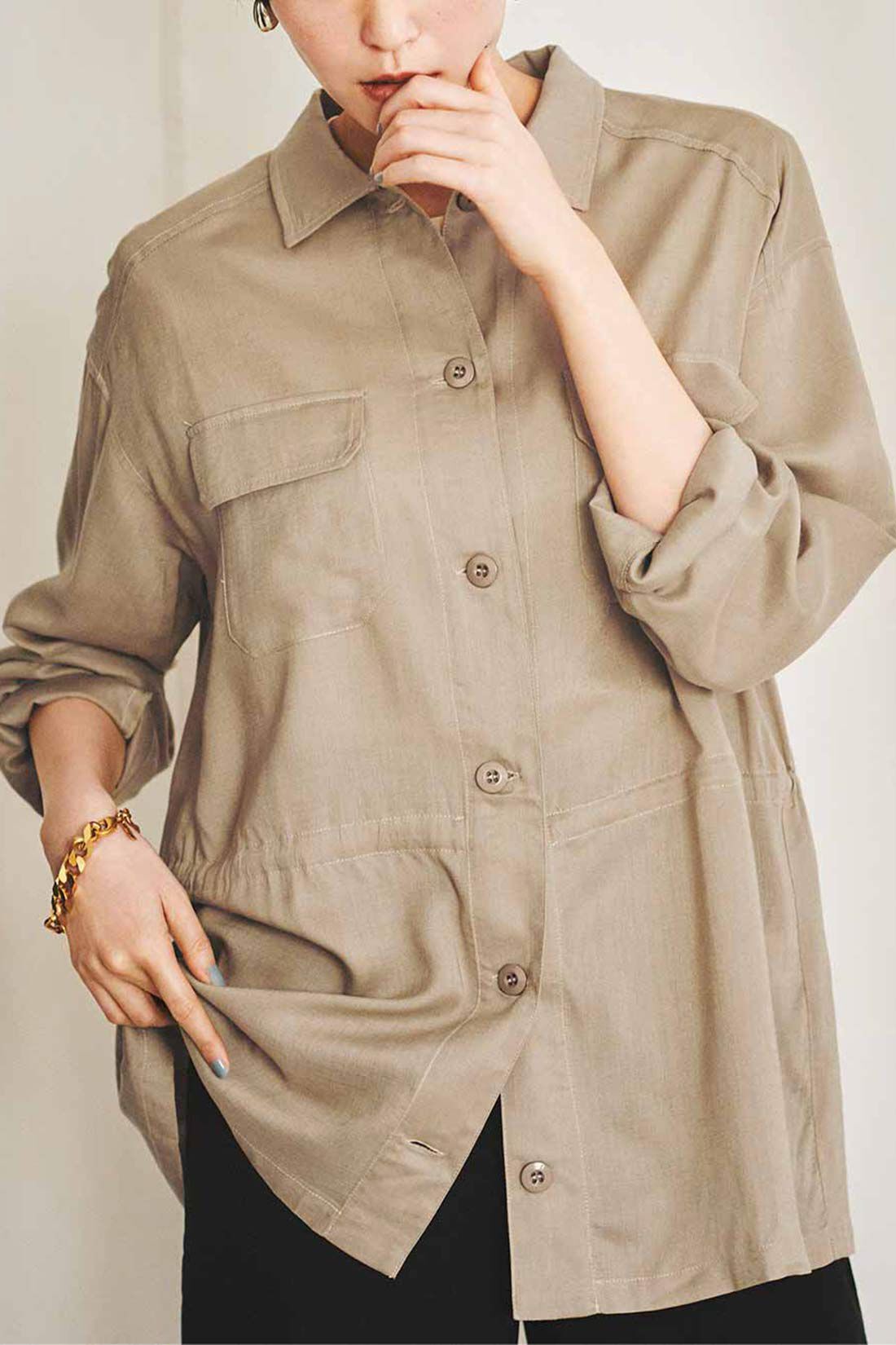 Real Stock|IEDIT[イディット]　リネン混素材のミリタリーシャツジャケット〈カーキグリーン〉|※着用イメージです。お届けするカラーとは異なります。