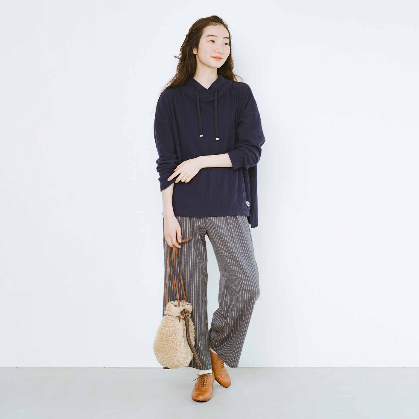 realstock [リアルストック]（Express BOX）|フラウグラット　伸びやかふんわり肌心地♪ きれいめパーカー風トップス〈アイボリー〉|リラックス感ある印象で美人度もアップ。　※お届けするカラーとは異なります。