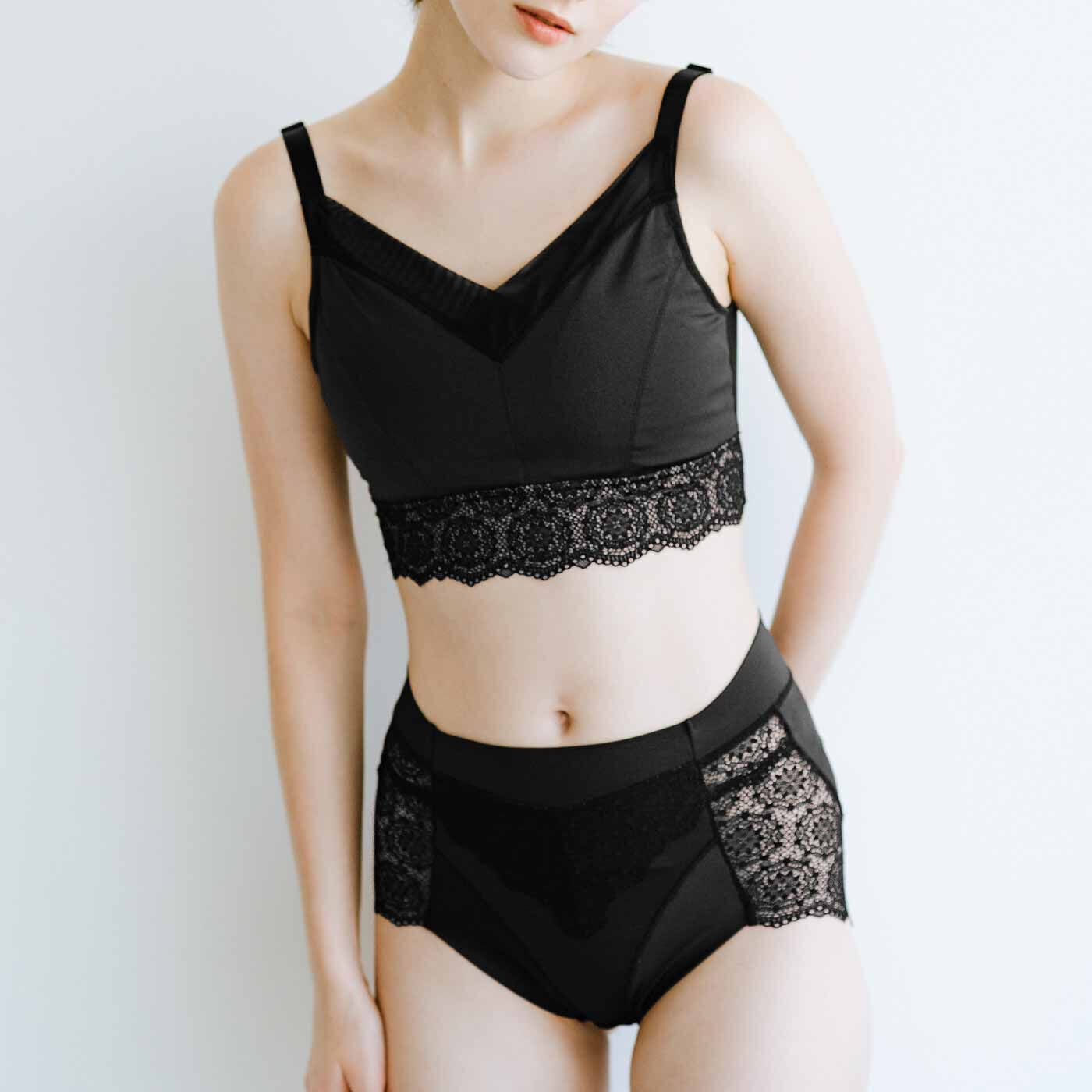 realstock [リアルストック]（Express BOX）|ボリュームおさえて フラットブラ＆ショーツ〈3L～6L/スーパー〉〈black〉