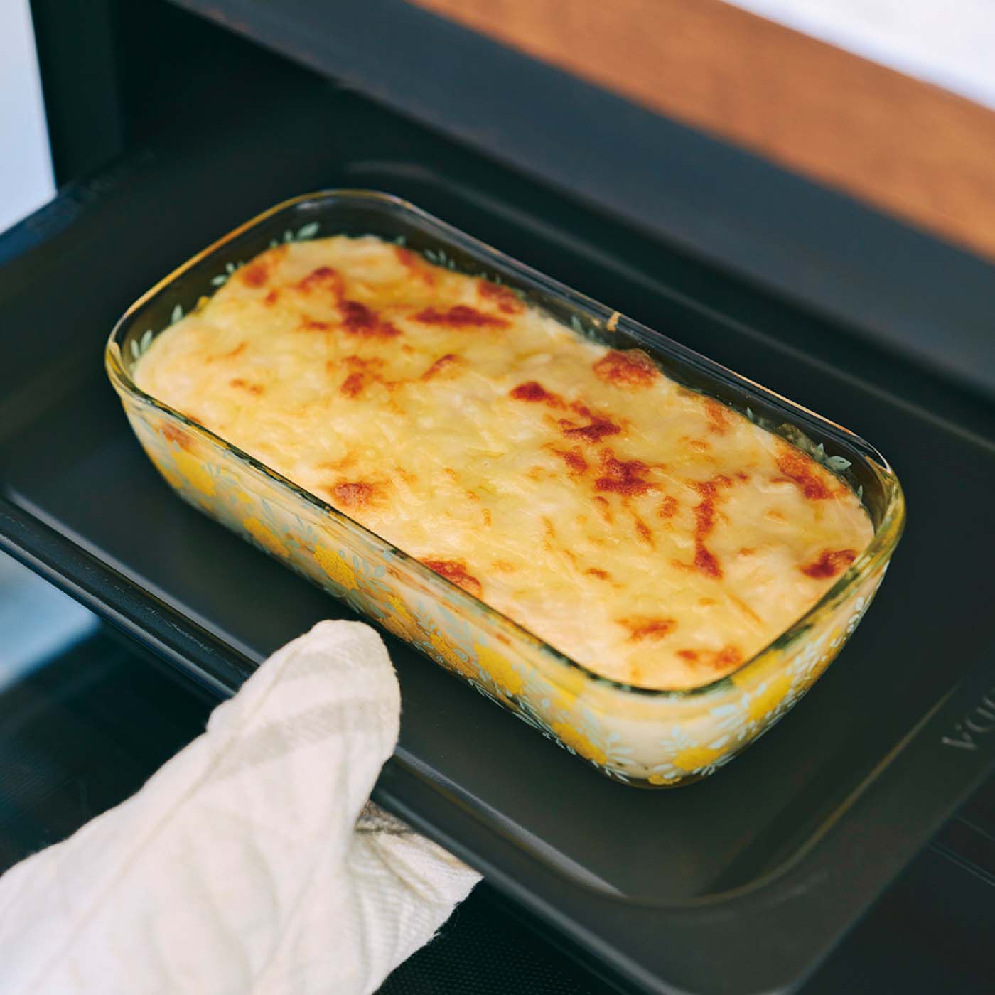 Real Stock|ａｍ＆ｂｅ　オーブンからそのまま食卓へテーブル華やぐ耐熱ガラスの保存容器〈ロング〉