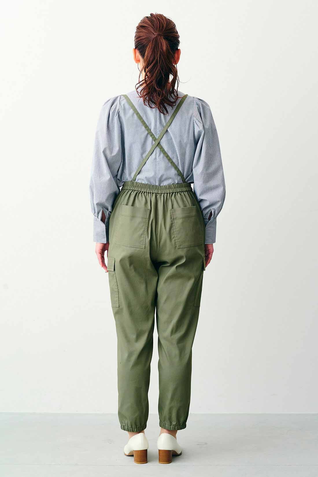 Real Stock|IEDIT[イディット]　小森美穂子さんコラボ 袖コンシャスデザインブラウス〈チャコールグレー〉|モデル身長：161cm 着用サイズ：M ※着用イメージです。お届けするカラーとは異なります。