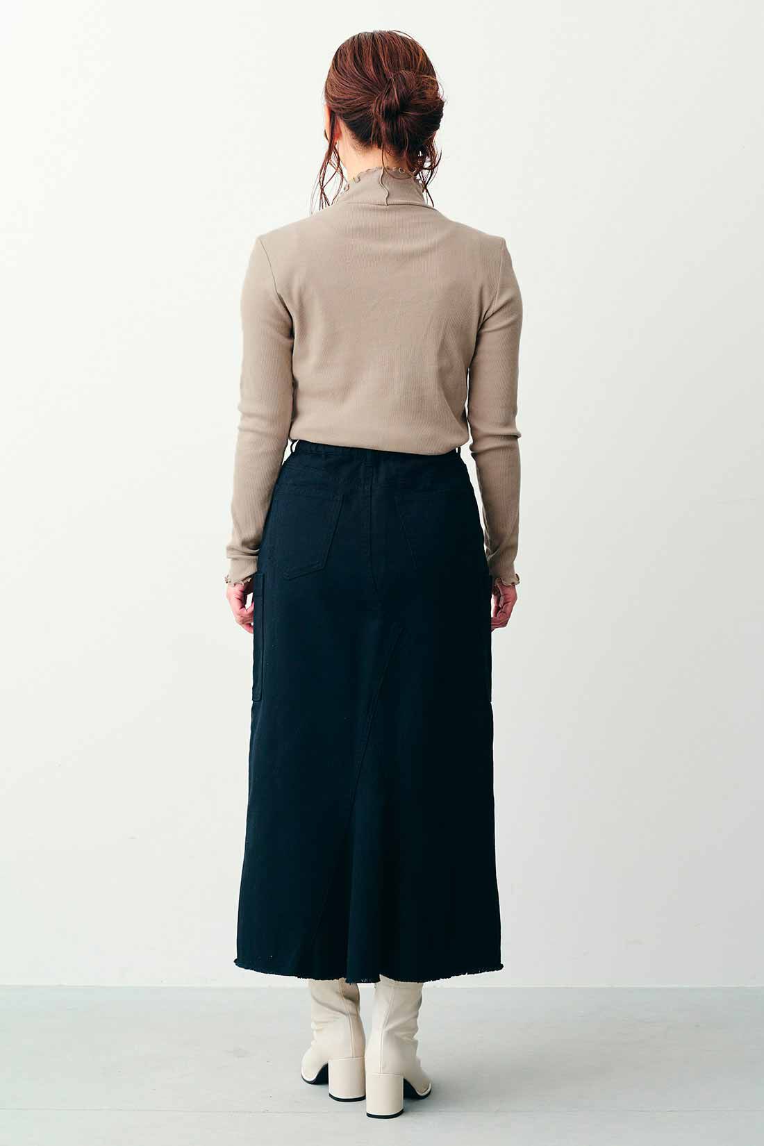 Real Stock|IEDIT[イディット]　かっこいいのにどこか女っぽい こだわりを詰め込んだIラインカーゴスカート〈ブラック〉|モデル身長：161cm 着用サイズ：M
