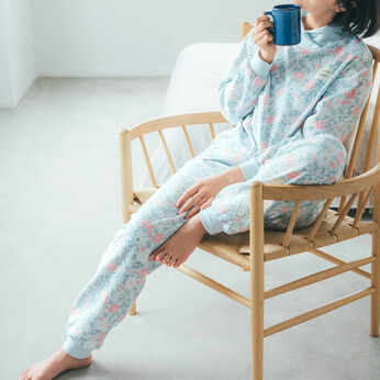Real Stock | 大人植物柄で夜長を楽しむ軽やか綿混キルトパジャマ
