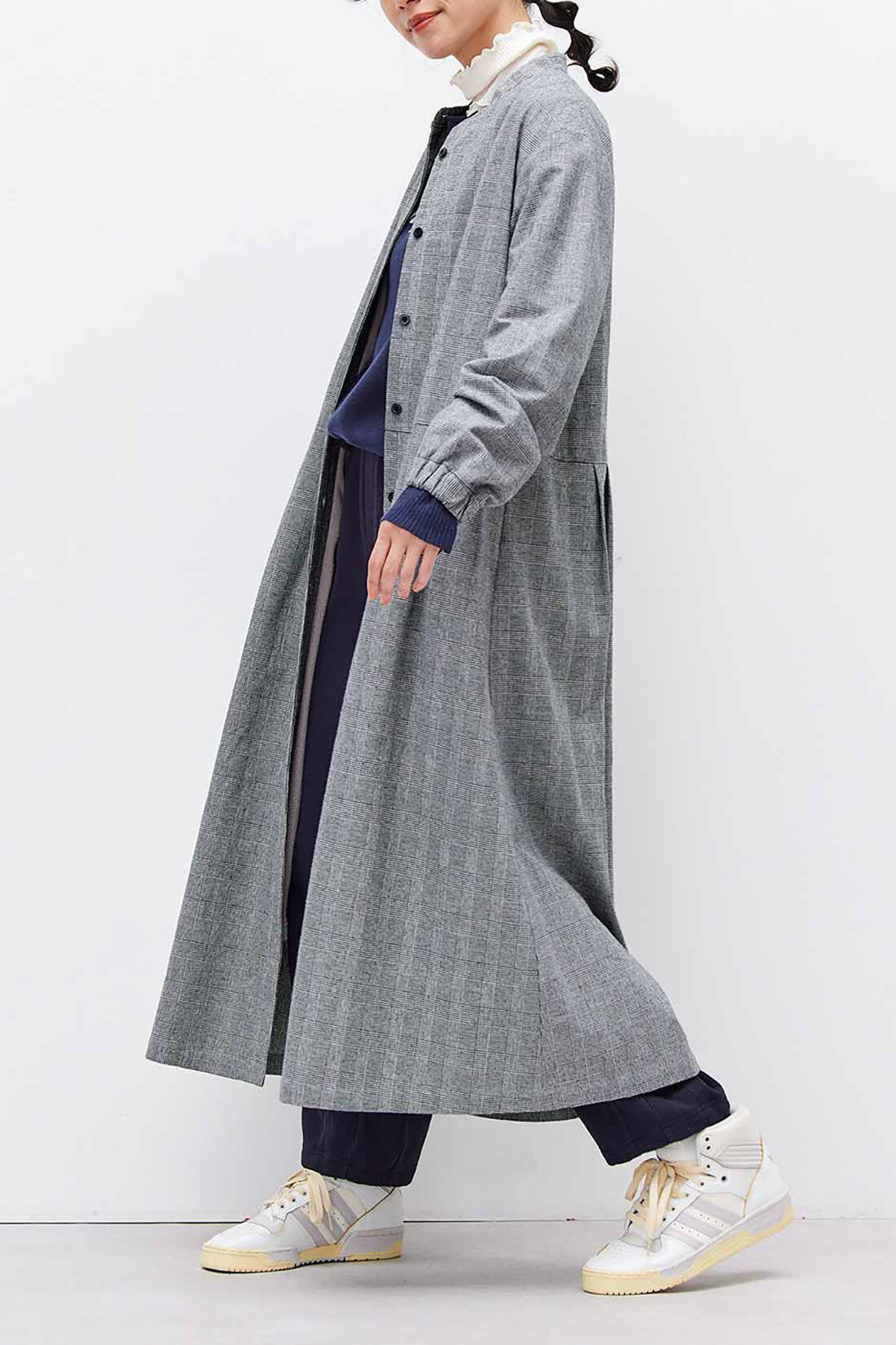 Real Stock|リブ イン コンフォート シンプルライフ研究家 マキさんとつくった 内側フリースのあたたかリネン混ワンピース〈グレンチェック〉