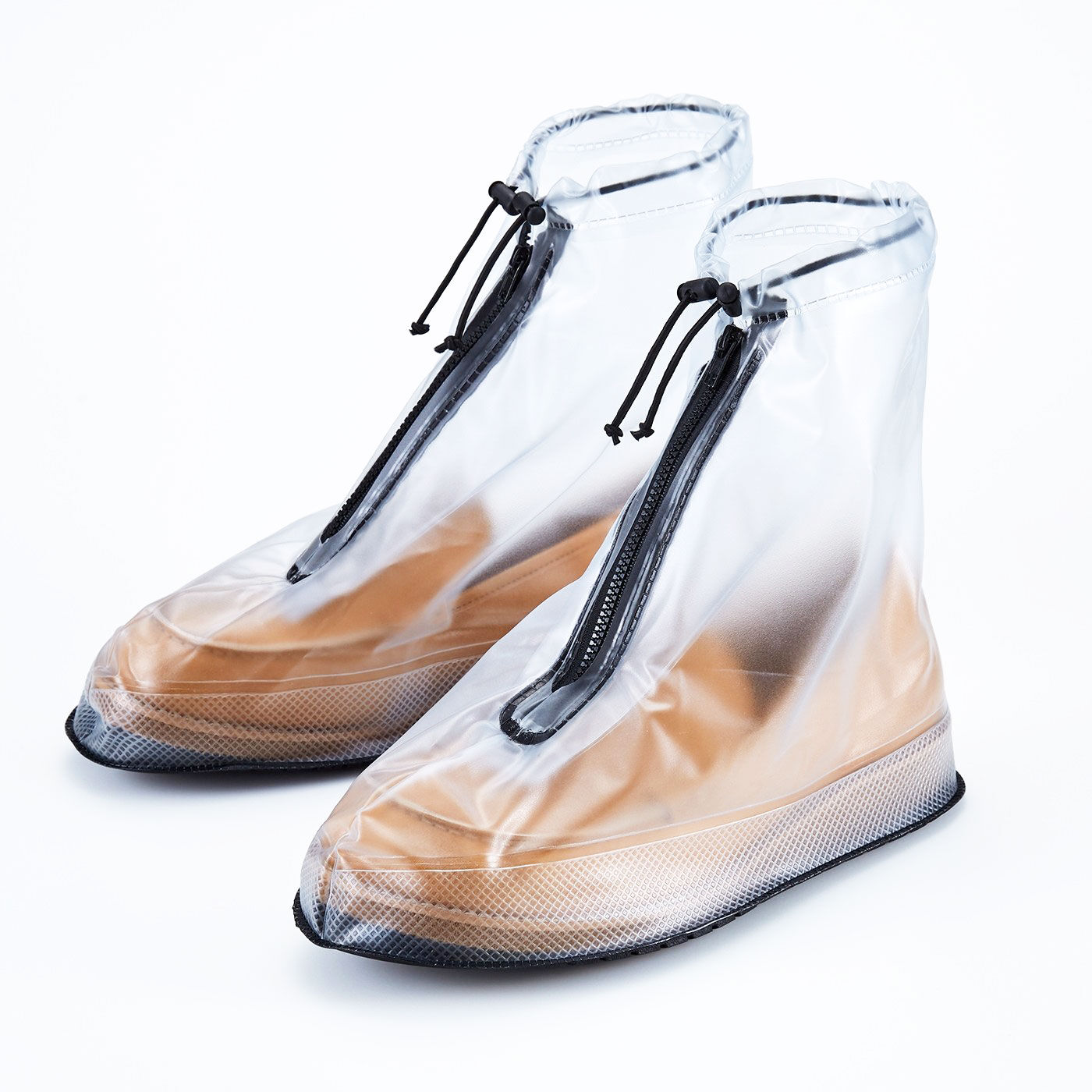 Real Stock|靴を雨や泥から守る　たたんで持ち歩けるシューズレインカバー〈透明〉|靴のデザインが透けて見えます。