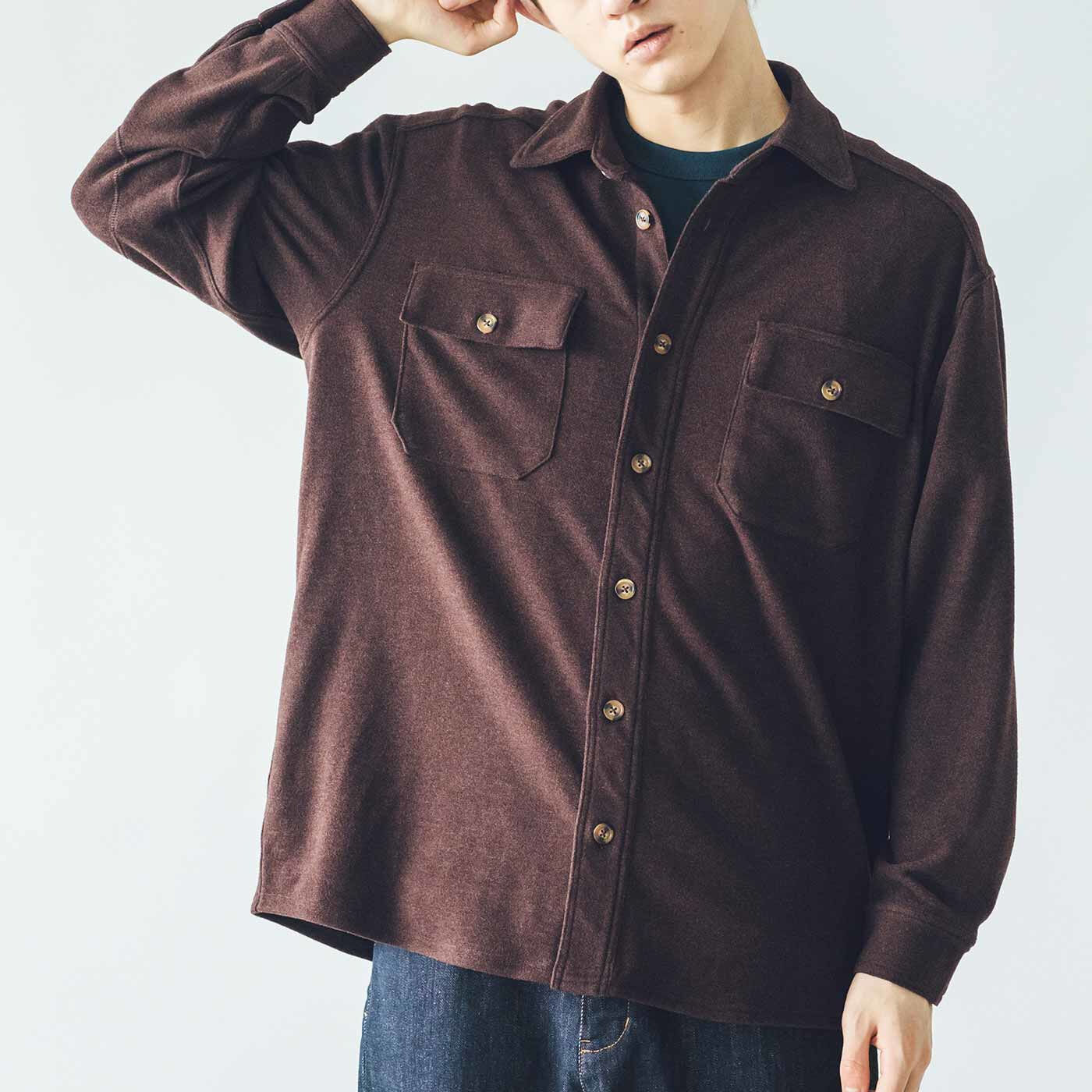 Real Stock|ウールシャツのような風合いの のびのびあったか起毛CPOシャツジャケット〈レトロブラウン〉|身長184cm、3サイズ着用