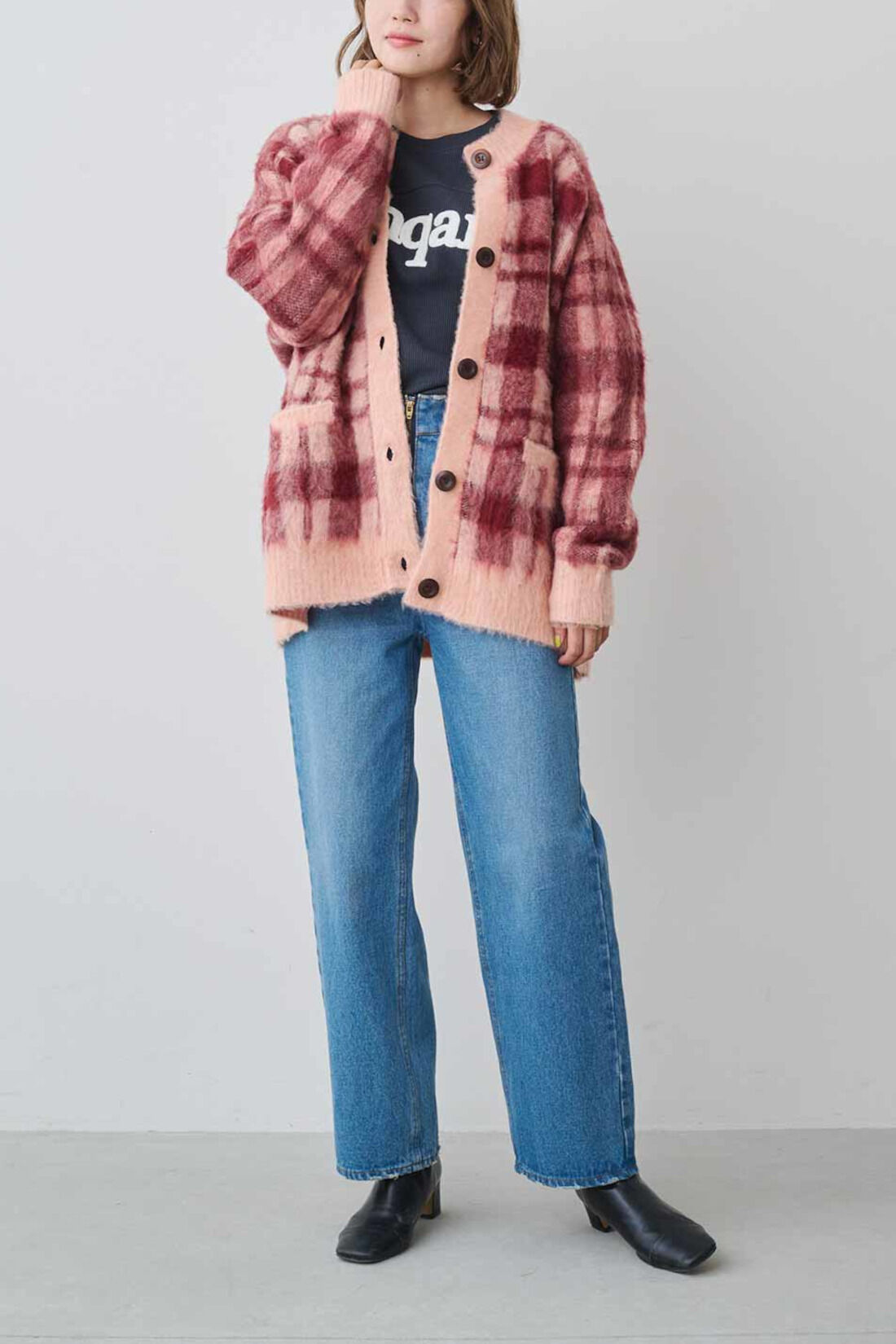 realstock [リアルストック]（Express BOX）|MEDE19F　モヘア調の起毛チェックカーディガン〈ピンク×レッド〉|モデル身長：163cm　着用サイズ：M