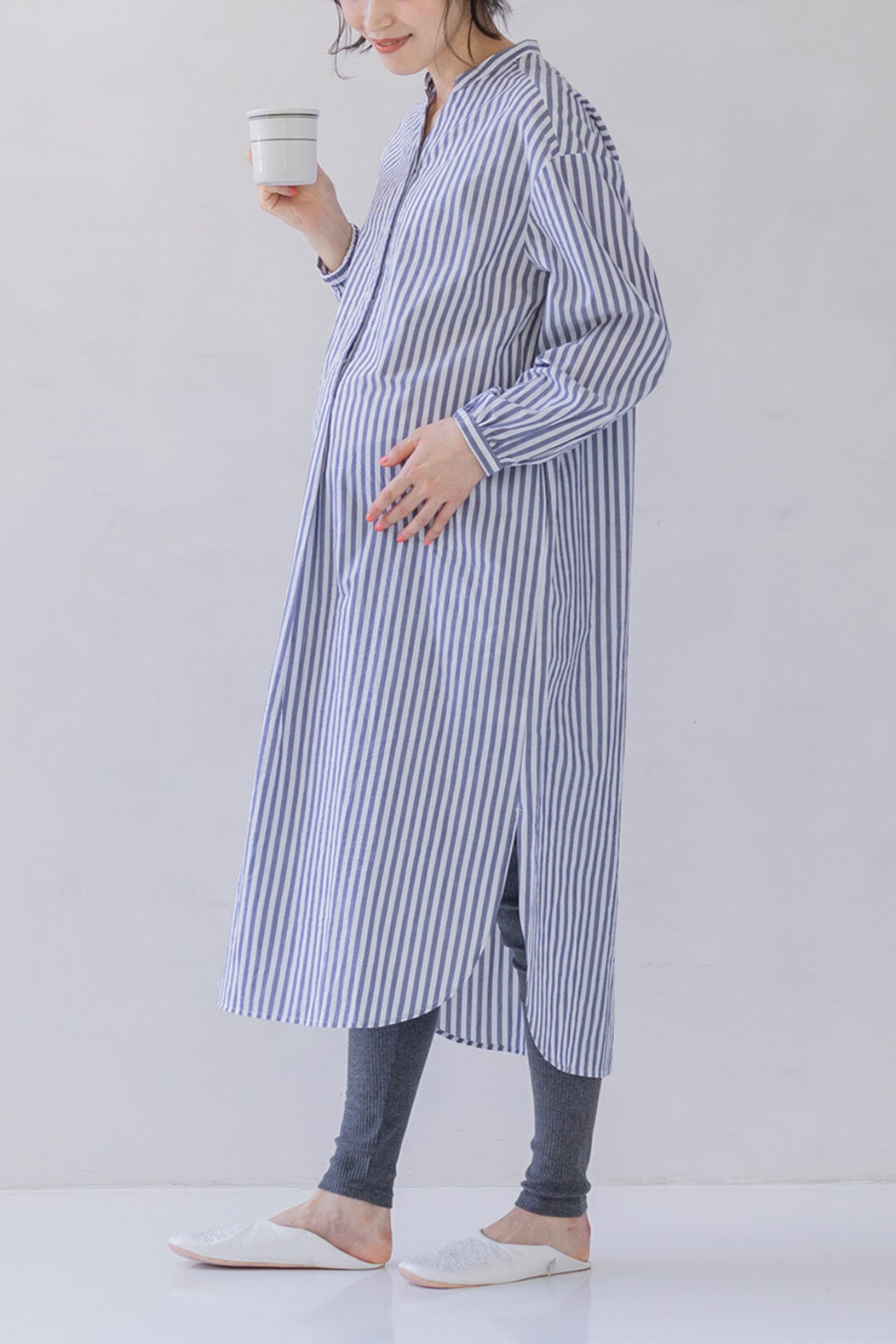 realstock [リアルストック]（Express BOX）|【3〜10日でお届け】Moredde　マタニティから産後も使える　ママによりそうワンピースパジャマ〈ブルーストライプ〉