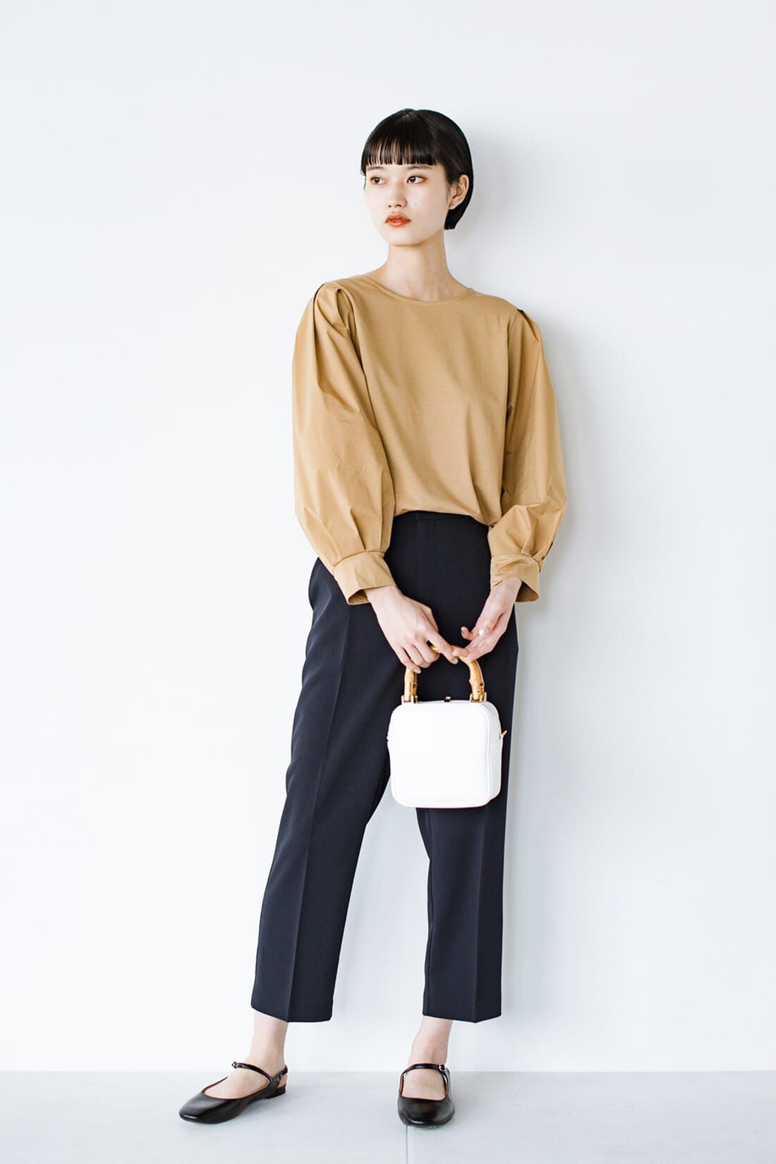 realstock [リアルストック]（Express BOX）|ＡＮＮＡ ＬＵＮＡ 強撚ストレッチテーパードパンツ〈ネイビー〉