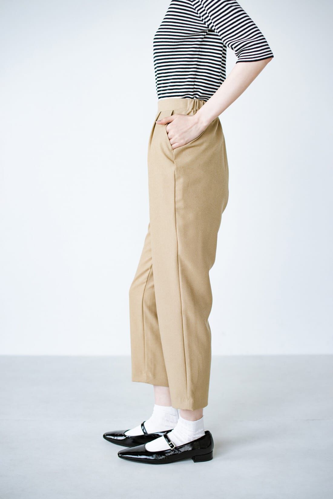 Real Stock|ＡＮＮＡ ＬＵＮＡ ＬＡＮＡＴＥＣオックステーパードパンツ〈イエロー〉