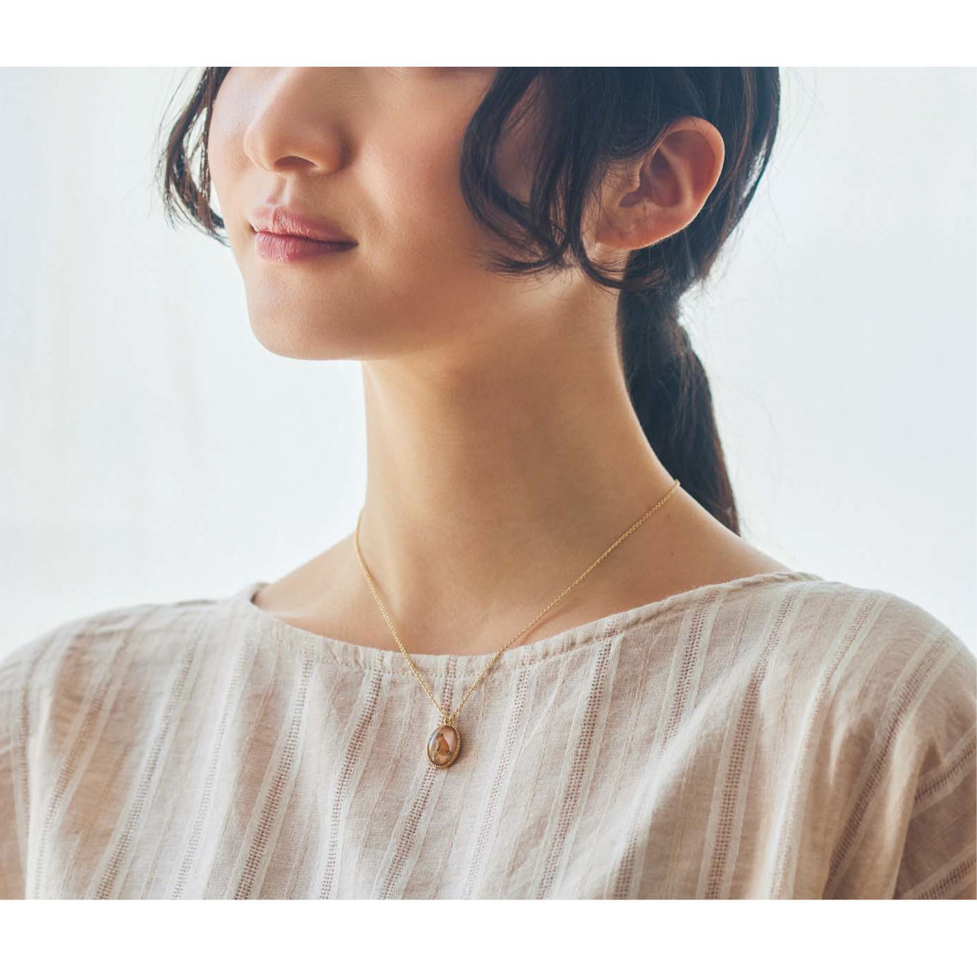 Real Stock|am＆be　蚤（のみ）の市で見つけたようなアンティーク風 縁起のよい動物モチーフの磁気ネックレス|この見た目で、実は磁気ネックレス!