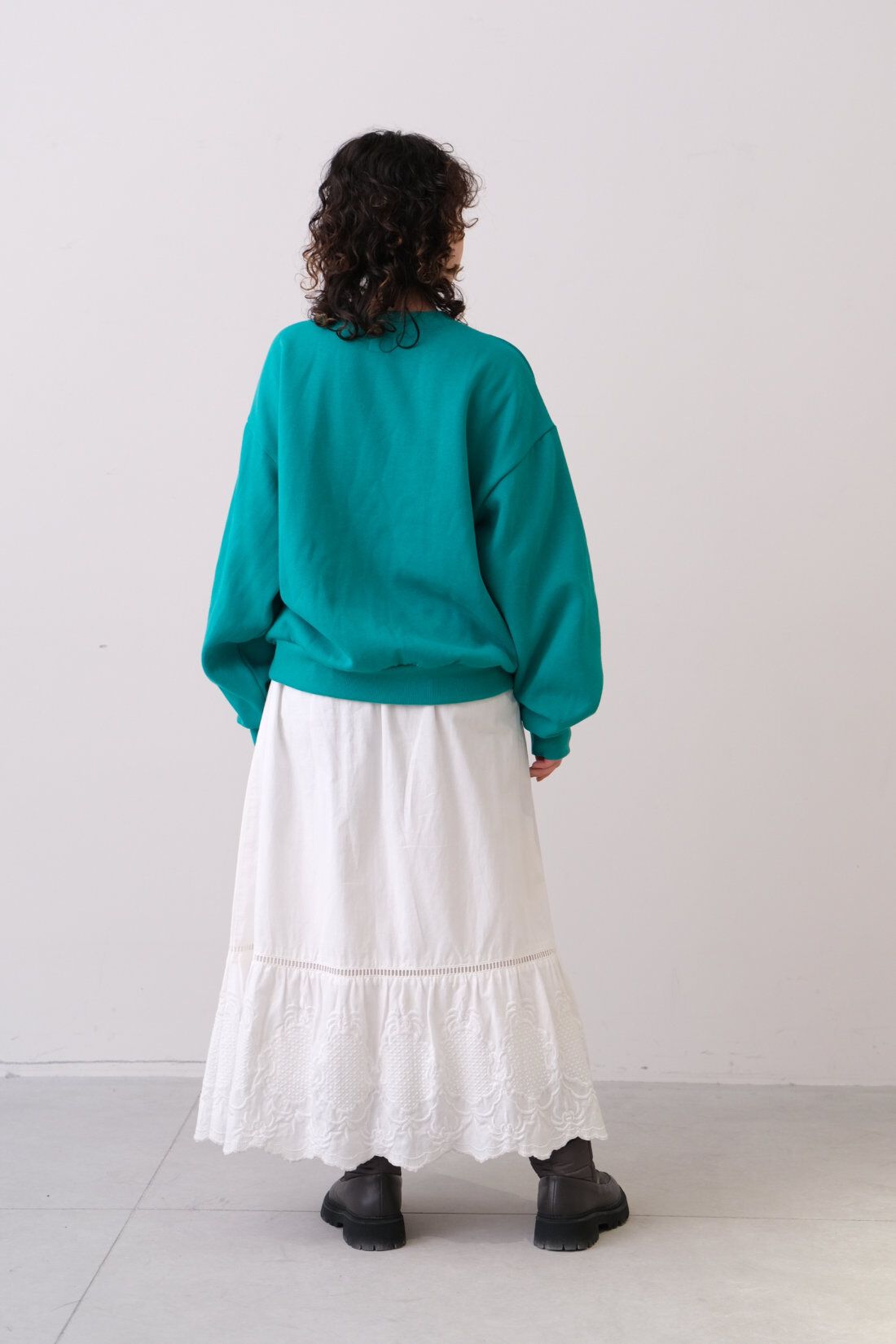 realstock [リアルストック]（Express BOX）|MEDE19F 〈SELECT〉【LEE】COLORFULL SWEAT|〈グリーン〉モデル身長：157cm