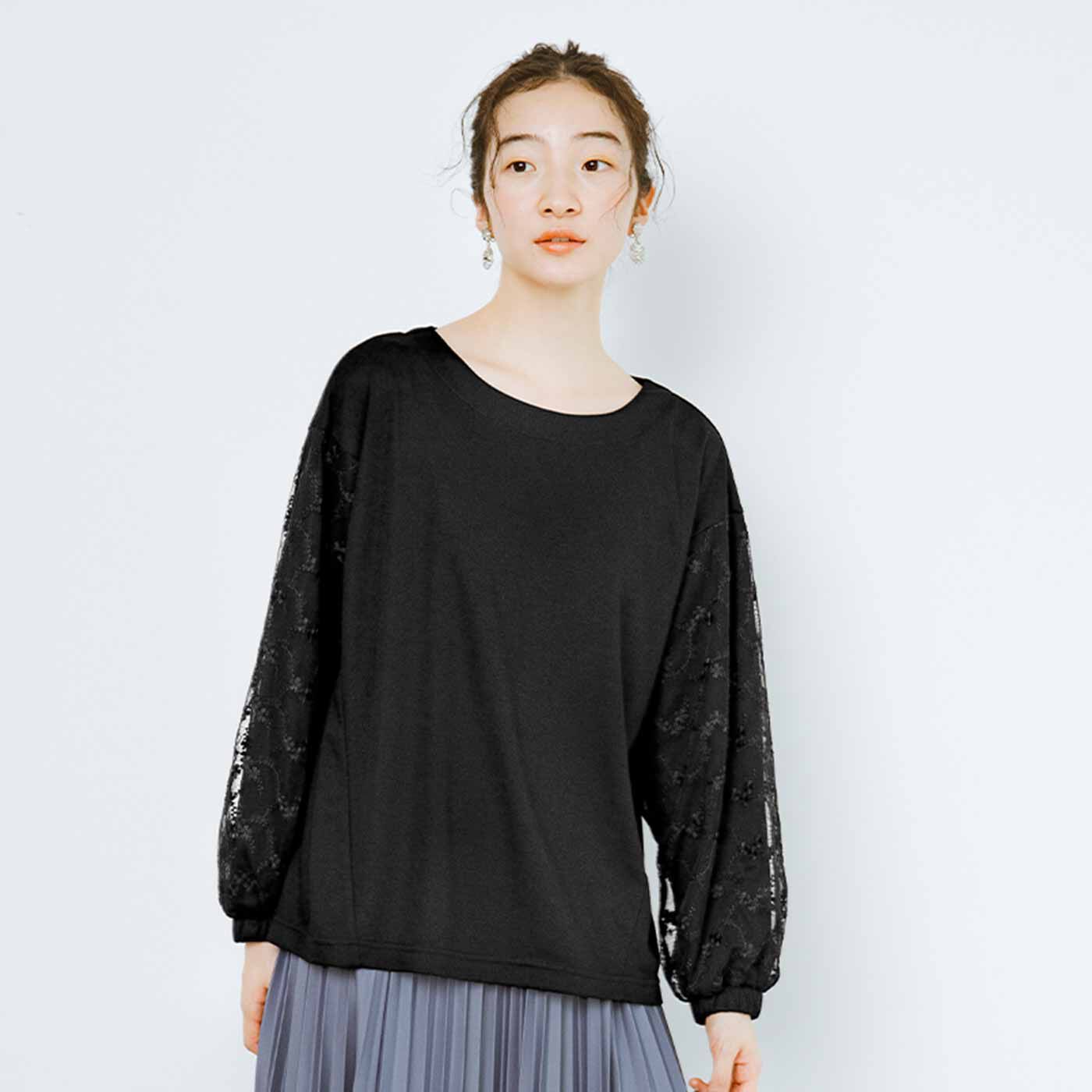 Real Stock|フラウグラット　ふんわりチュールを重ねた袖が華やか 大人の着映えカットソートップス〈ホワイト〉|これは参考画像です。お届けするカラーとは異なります。