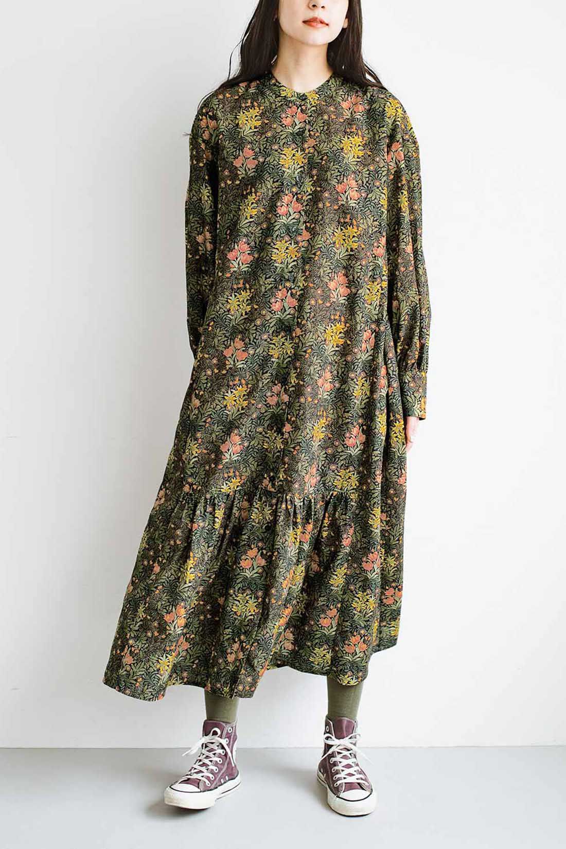 Real Stock|MEDE19F　〈MORRIS Gallery〉プリントロングワンピース〈CHRYSANTHEMUM柄〉
