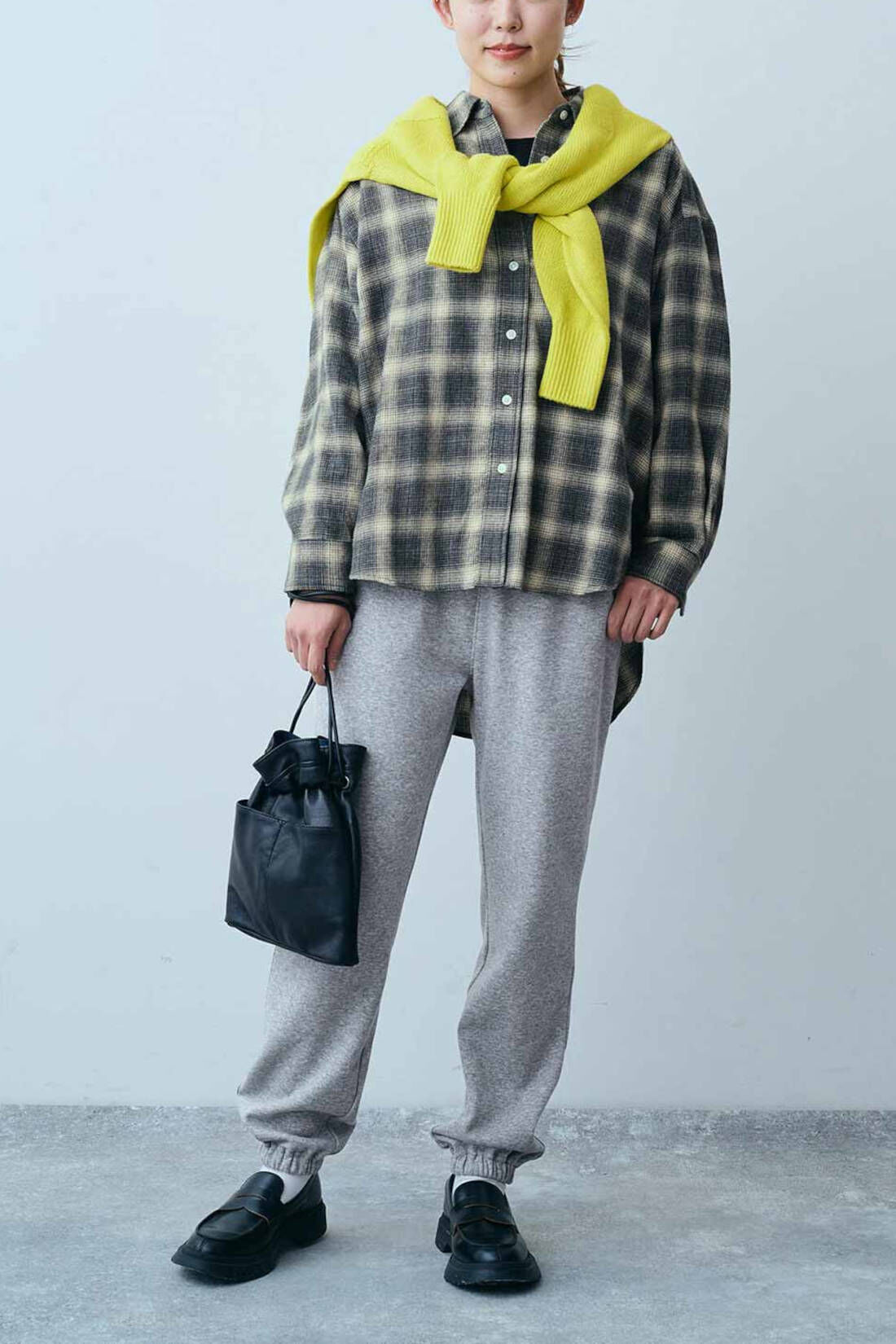 Real Stock|THREE FIFTY STANDARD　裏シャギージョガーパンツ〈杢（もく）グレー〉|モデル身長：165cm　着用サイズ：M