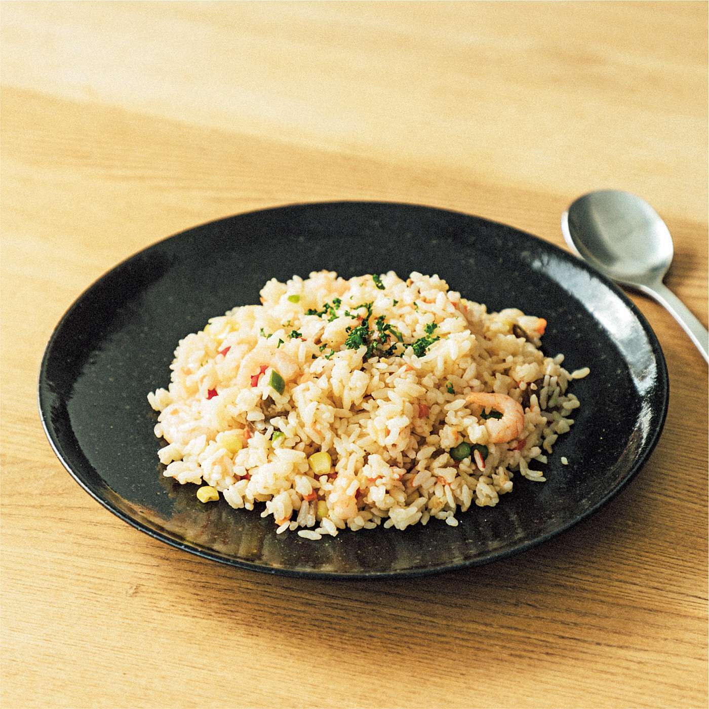 Real Stock|窯変（ようへん）が美しい空色の和風大皿