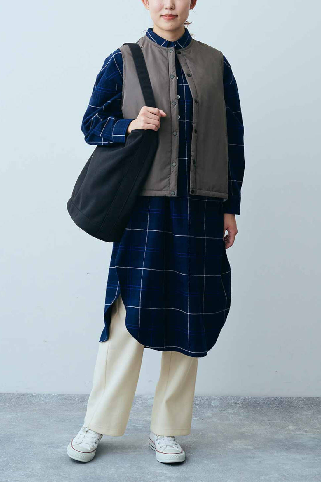 Real Stock|THREE FIFTY STANDARD　きちんと見えカットソーパンツ〈オフホワイト〉|モデル身長：165cm　着用サイズ：M