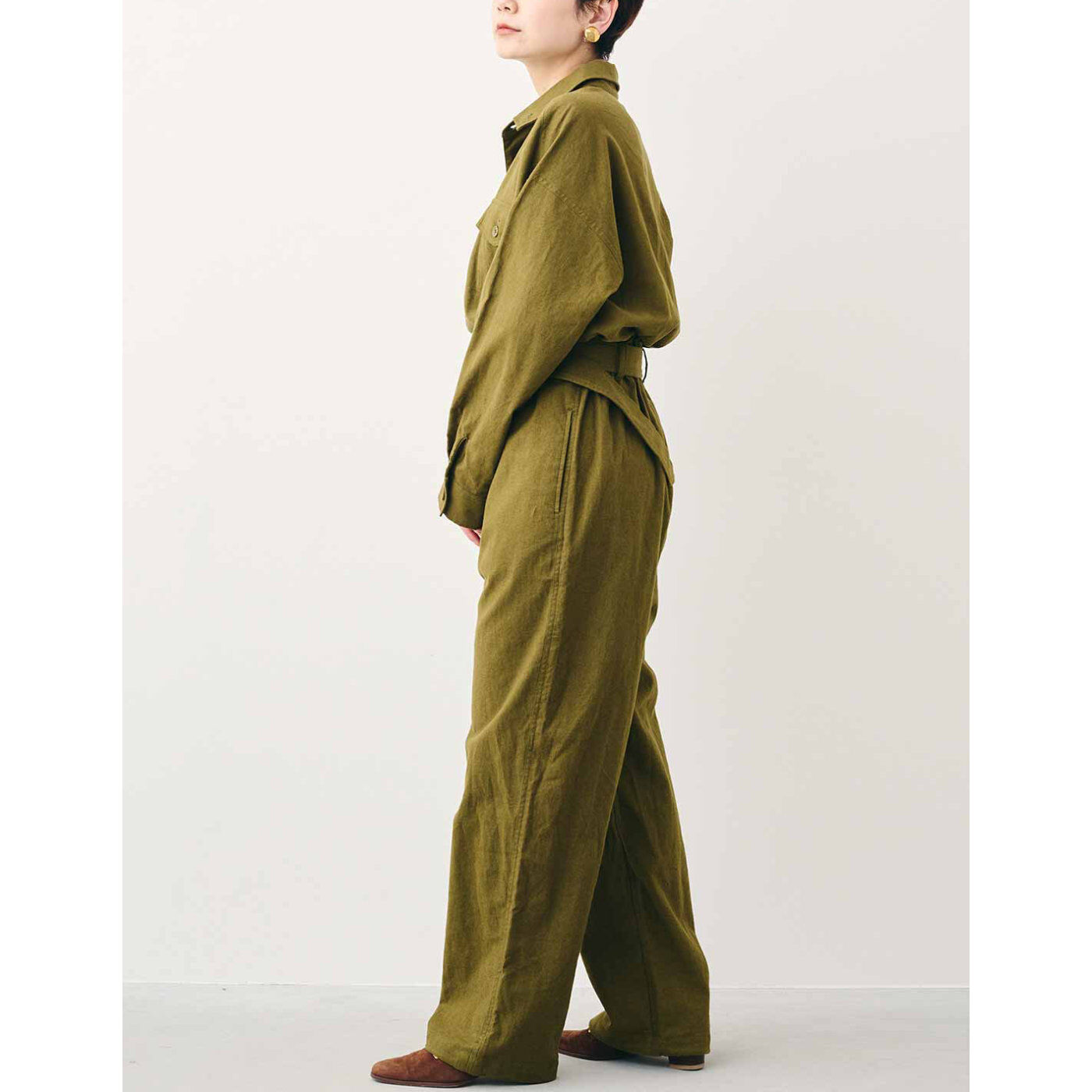 Real Stock|MEDE19F　麻混起毛素材のジャンプスーツ〈オリーブ〉|モデル身長：157cm　着用サイズ：M