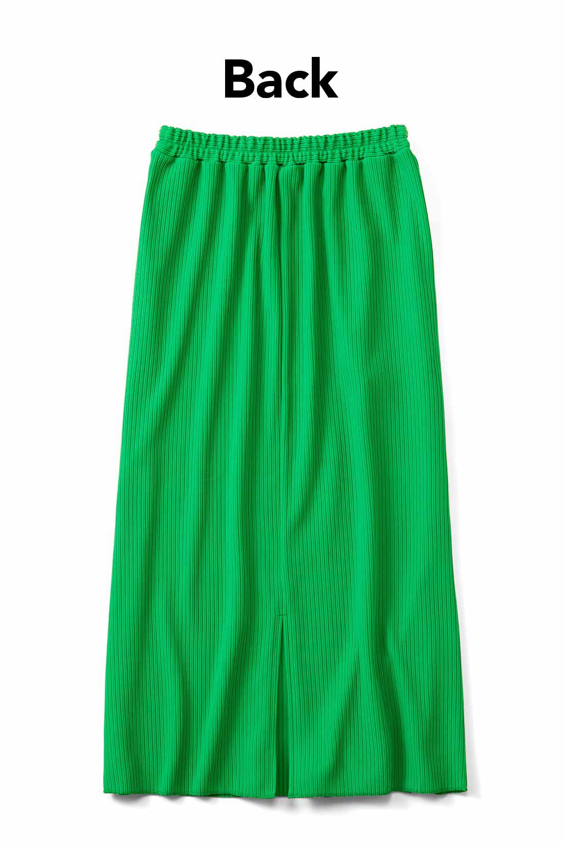 Real Stock|IEDIT[イディット]　ニットライクなリップルカットソー素材で仕立てた らくちんきれいなIラインスカート〈7〉|足さばきのいいスリット入り。お届けするカラーとは異なります。
