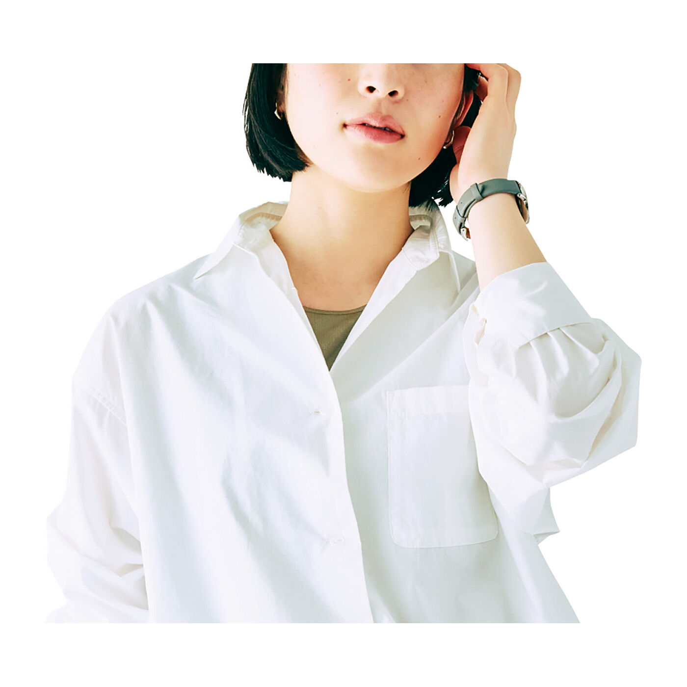 Real Stock|胸もとに光沢感をプラス　わき汗＆ちら見えカバータンクトップ〈ピーコック〉|これは参考画像です。お届けするカラーとは異なります。