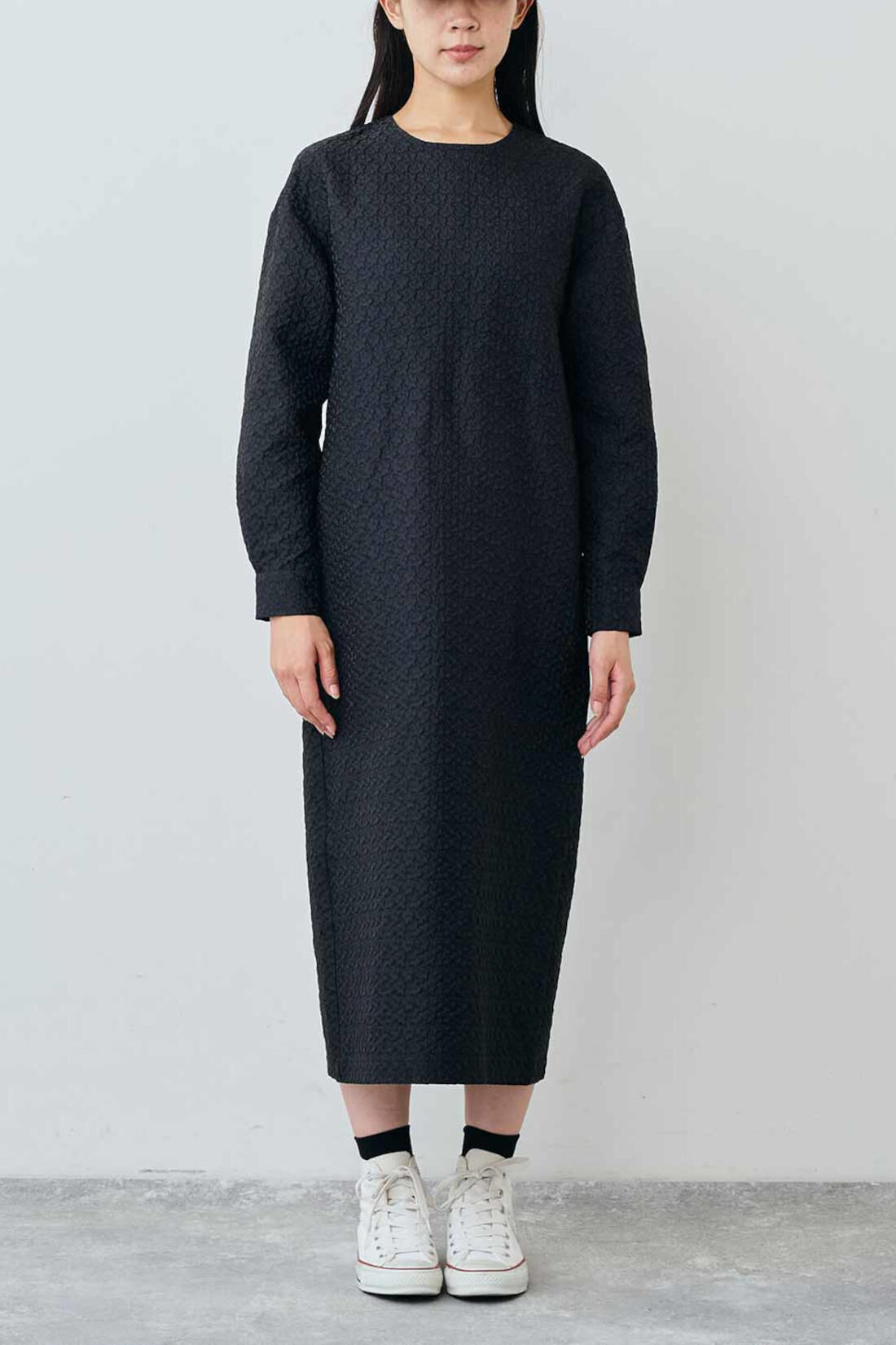 Real Stock|THREE FIFTY STANDARD　小谷 実由さんと作った 表情のある黒のワンピース〈ブラック〉|モデル身長：163cm　着用サイズ：M