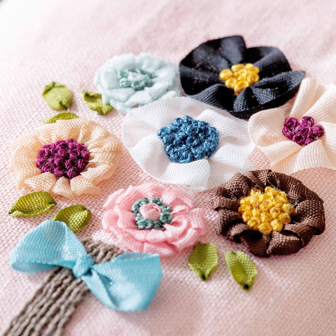 お花を美しく刺せるようになる「はじめてさんのきほんのき」リボン刺しゅうレッスン｜Real Stock[リアルストック]｜フェリシモ【公式通販】