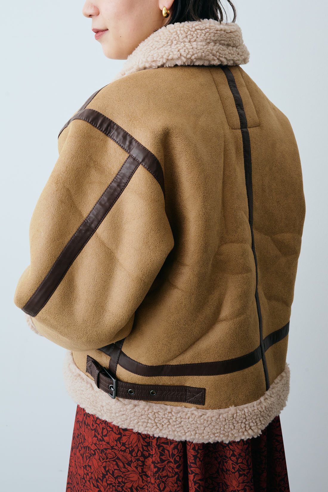 MEDE19F 〈SELECT〉【Alpha Industries】B-3フェイクムートン