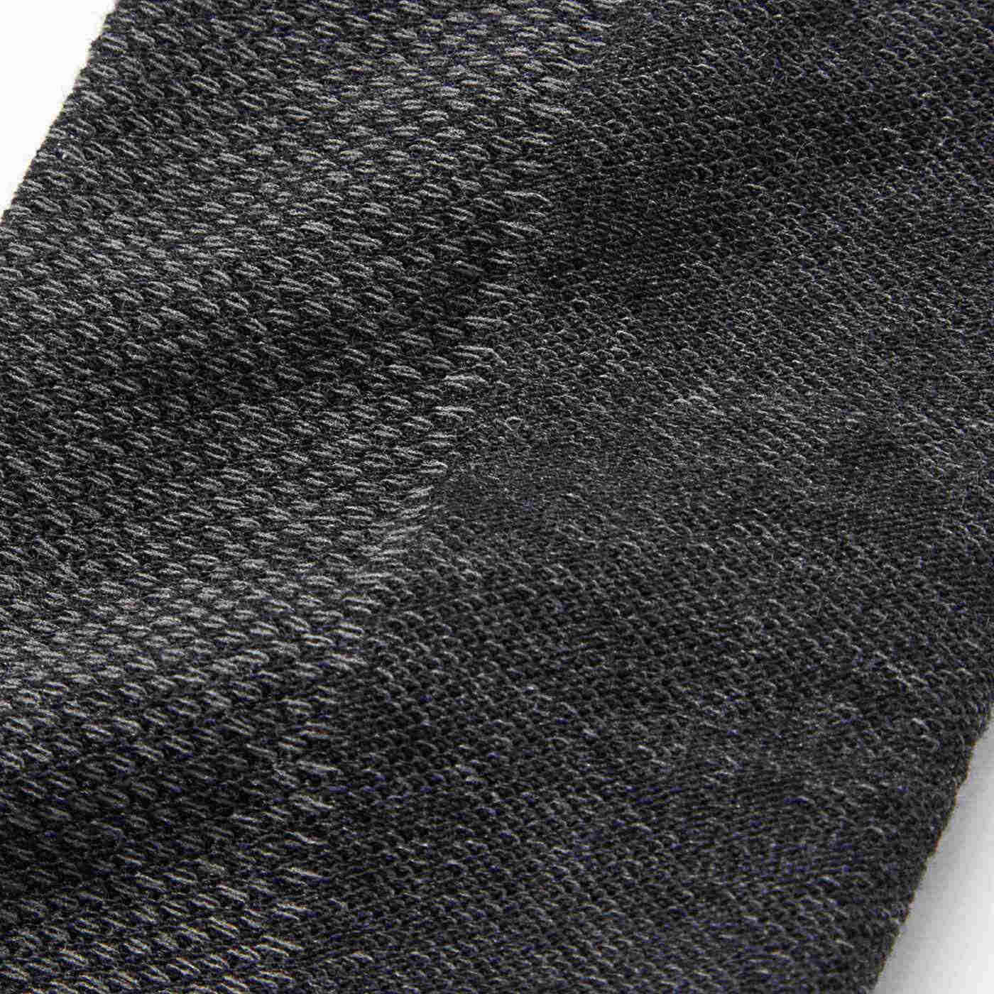 Real Stock|サーナ ヤ オッリ　ふんわり空気を含んだメッシュ編みが涼やか 肌側オーガニックコットンのゆるフィットアームカバー〈日よけ対策〉|柄の裏側は糸の裏渡りが少なく、縫製もないのですっきりとした着け心地。